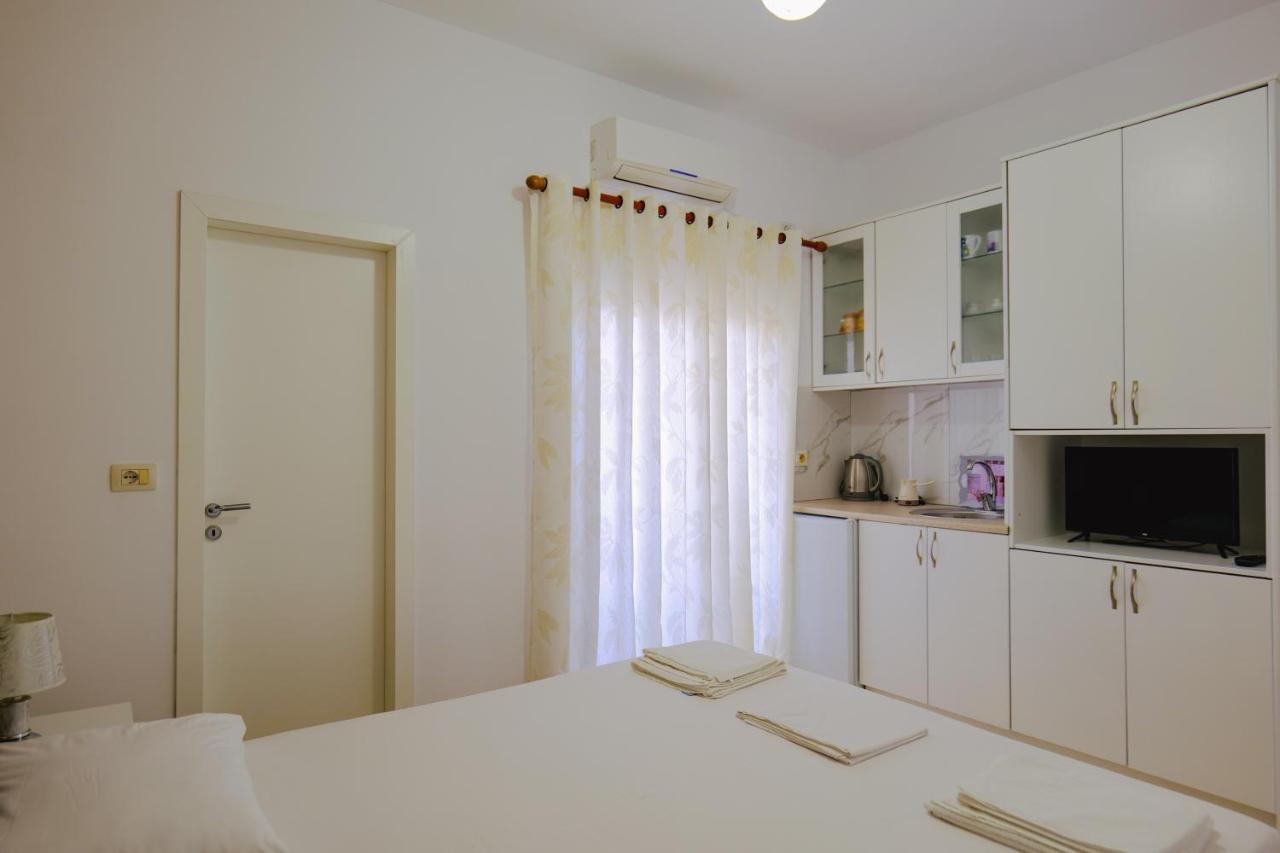 Eleni Guest House Sarande Luaran gambar